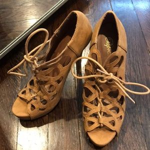 Size 8 Brown Lace-Up Heels